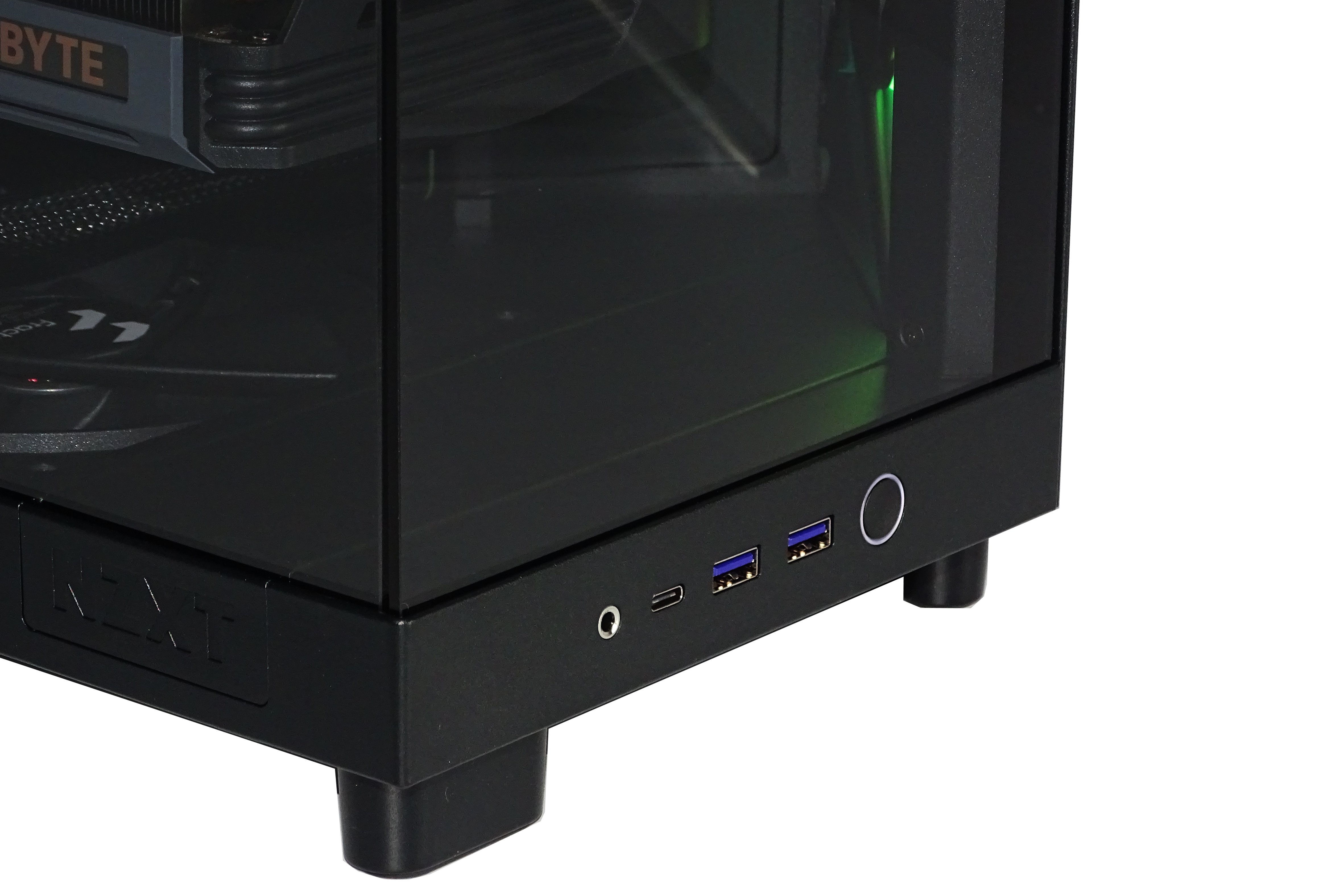 TITAN Gaming PC - RTX 5090 + i9 14900K + 128GB DDR5 + 4TB NVMe + 8TB HDD