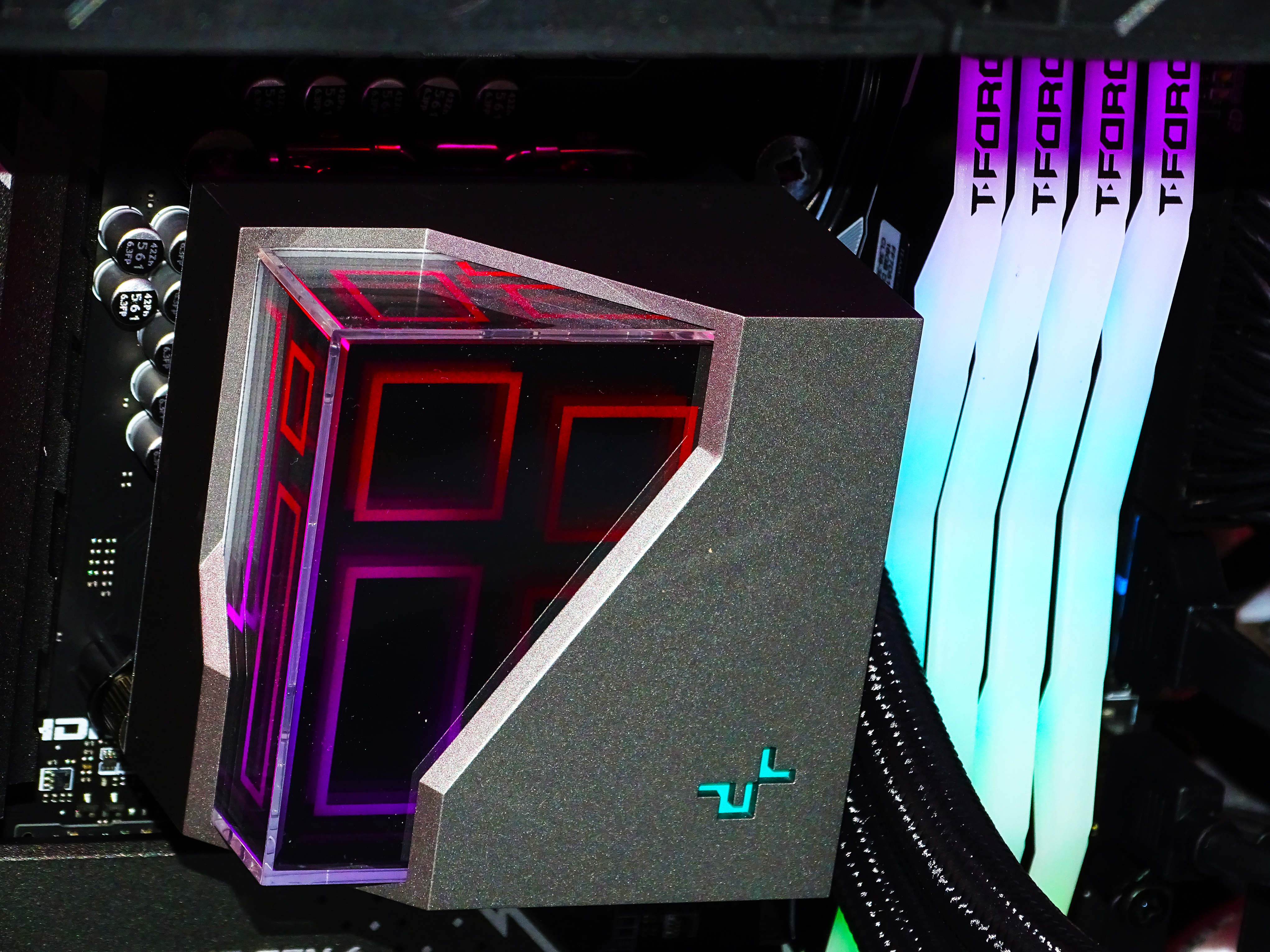 TITAN Gaming PC - RTX 5090 + i9 14900K + 128GB DDR5 + 4TB NVMe + 8TB HDD