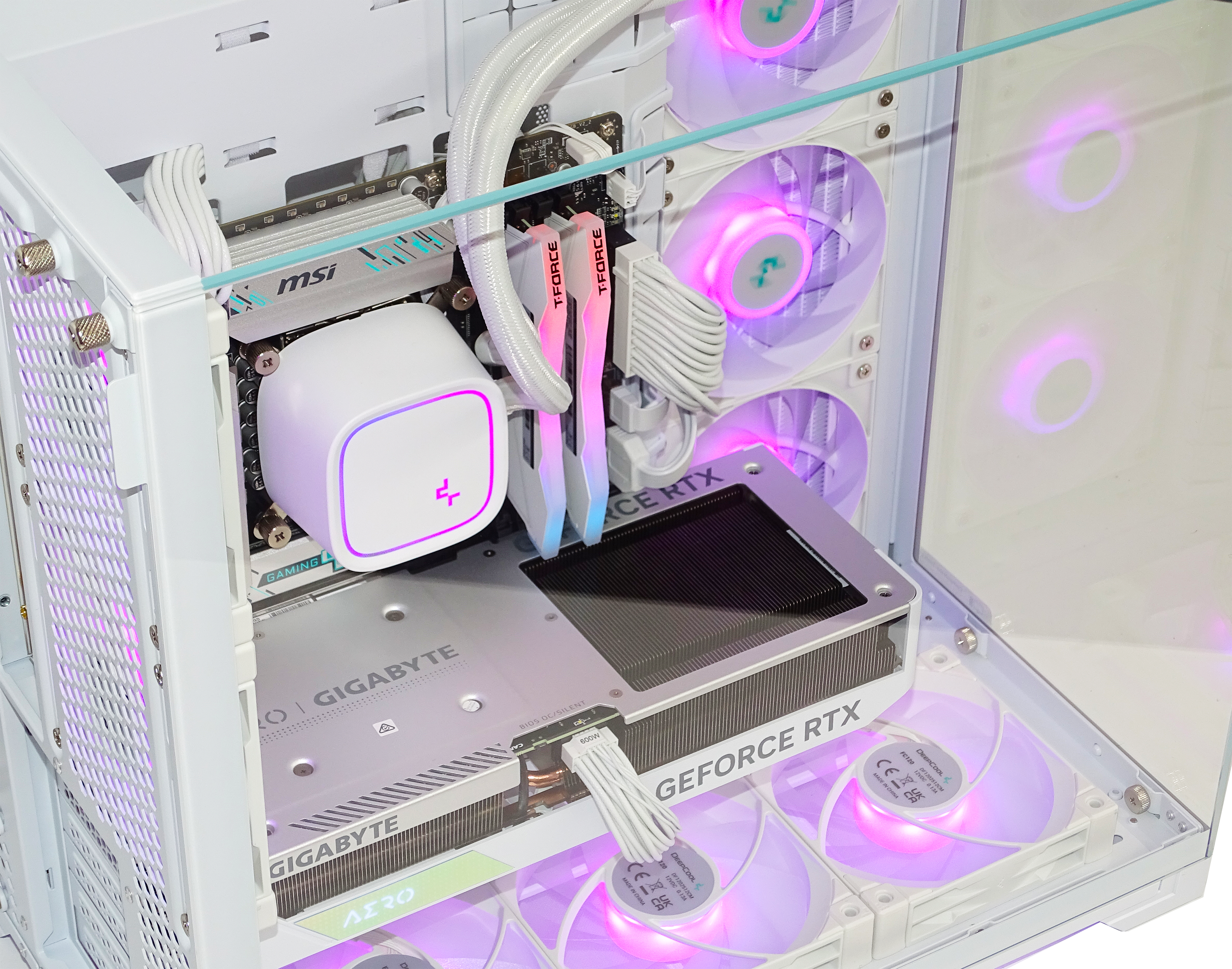 VIOLET Gaming PC