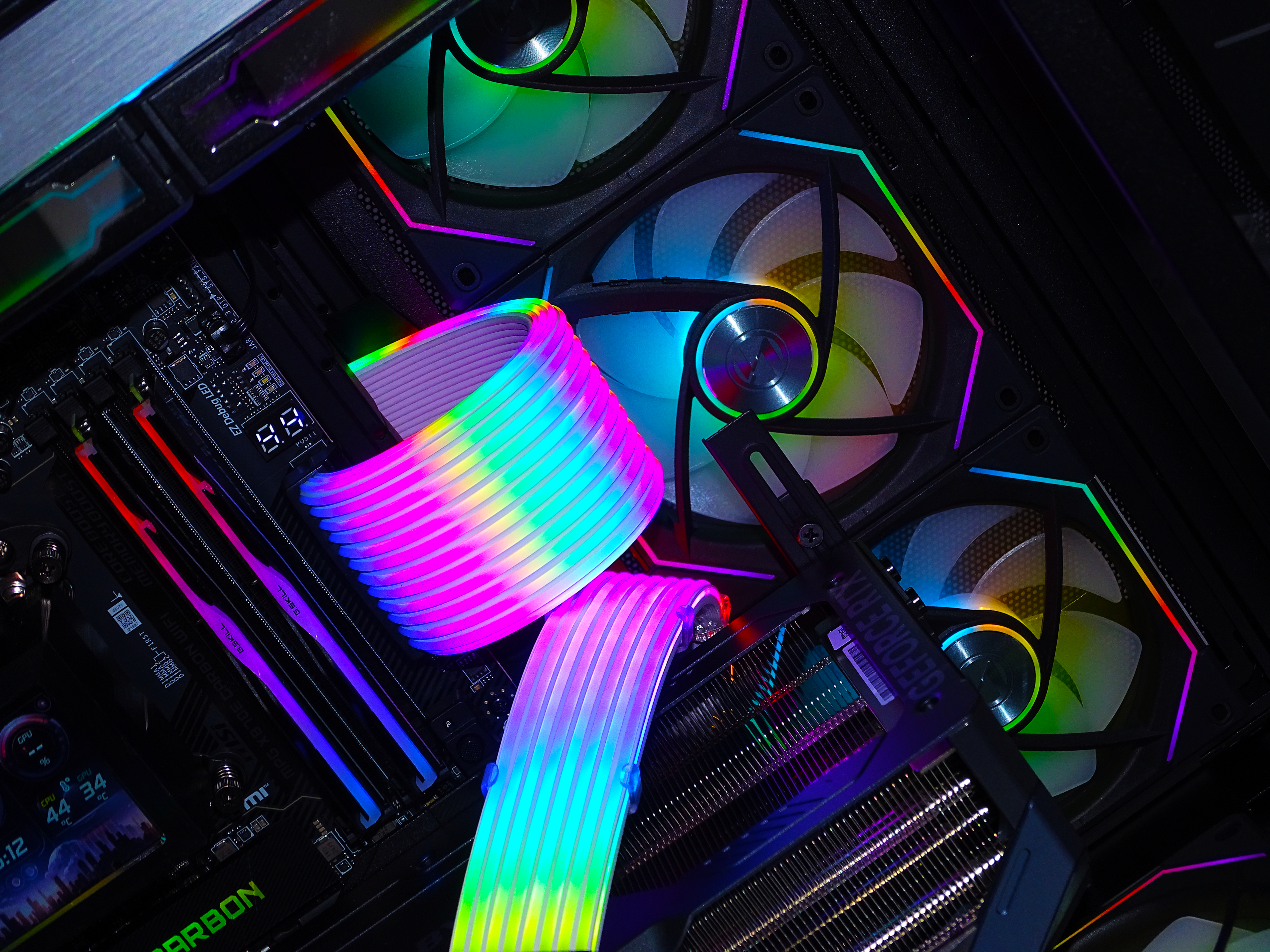 HELIOS Gaming PC - RTX 5090 + Ryzen 9950X3D + 96GB DDR5 + 4TB NVMe + 8TB HDD