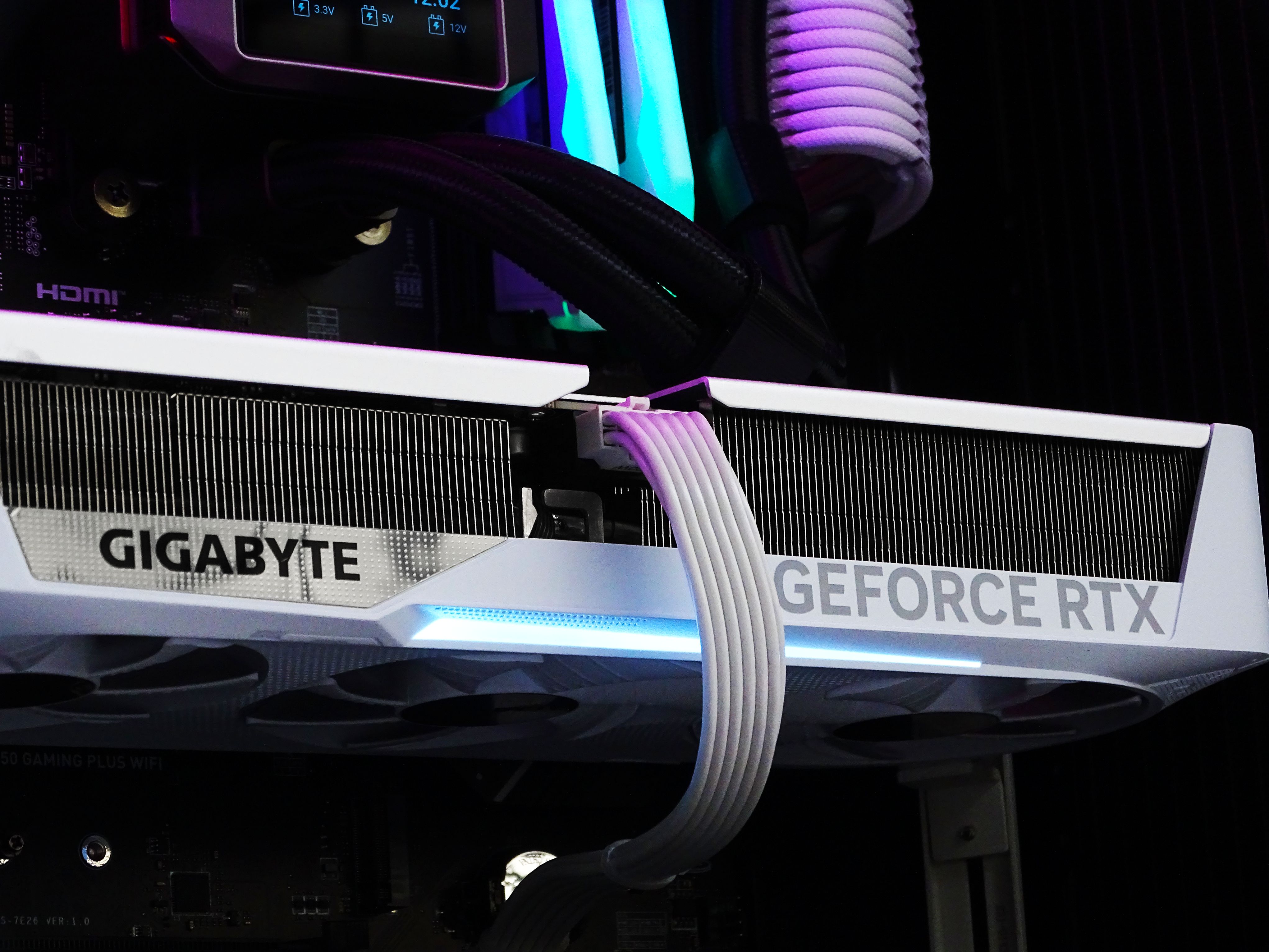 MESHIFY Gaming PC - RTX 5070 + Ryzen 9800X3D + 32GB DDR5 + 2TB NVMe