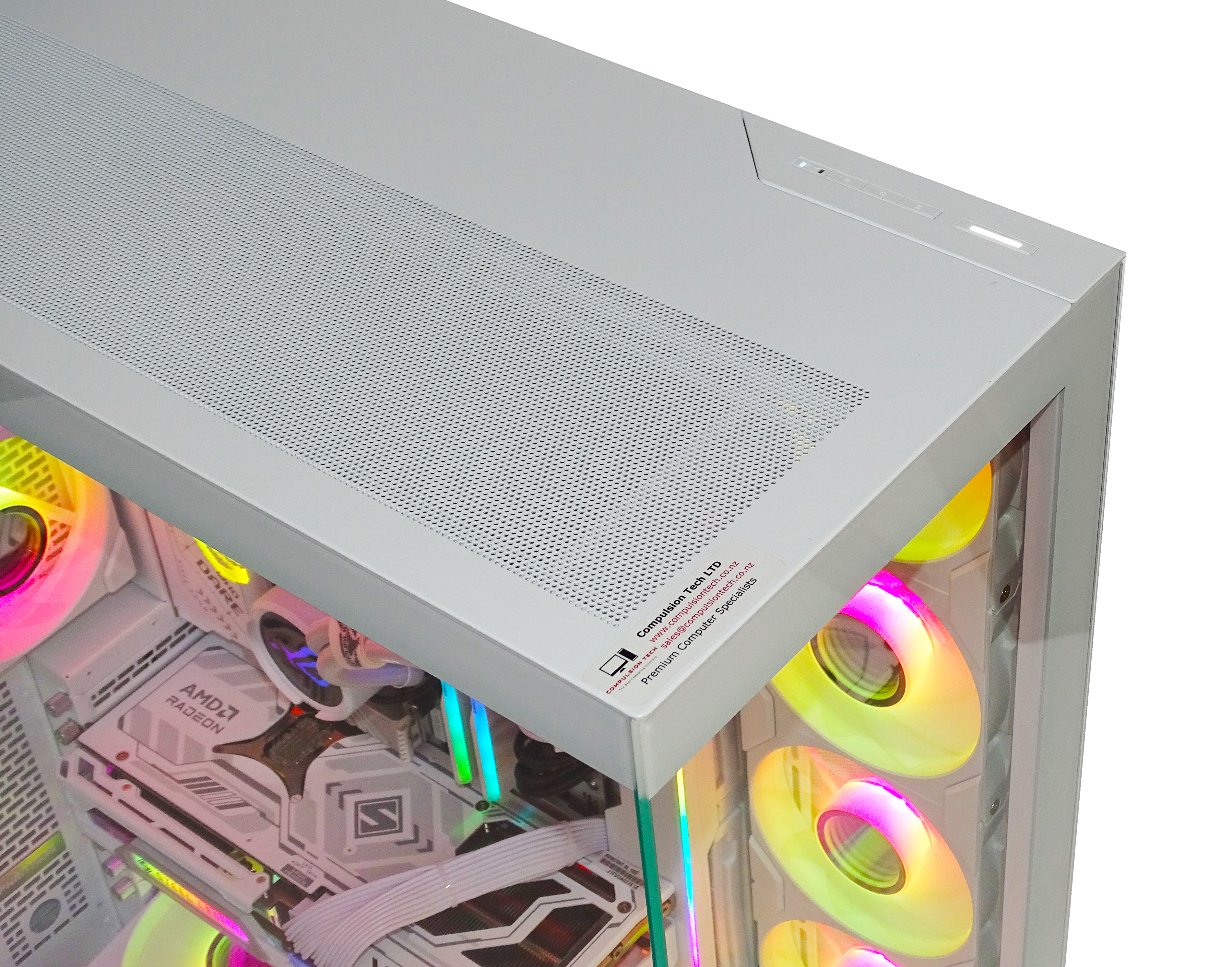 ECLIPSE Gaming PC - RTX 5070Ti + Ryzen 9800X3D + 64GB DDR5 + 4TB NVMe