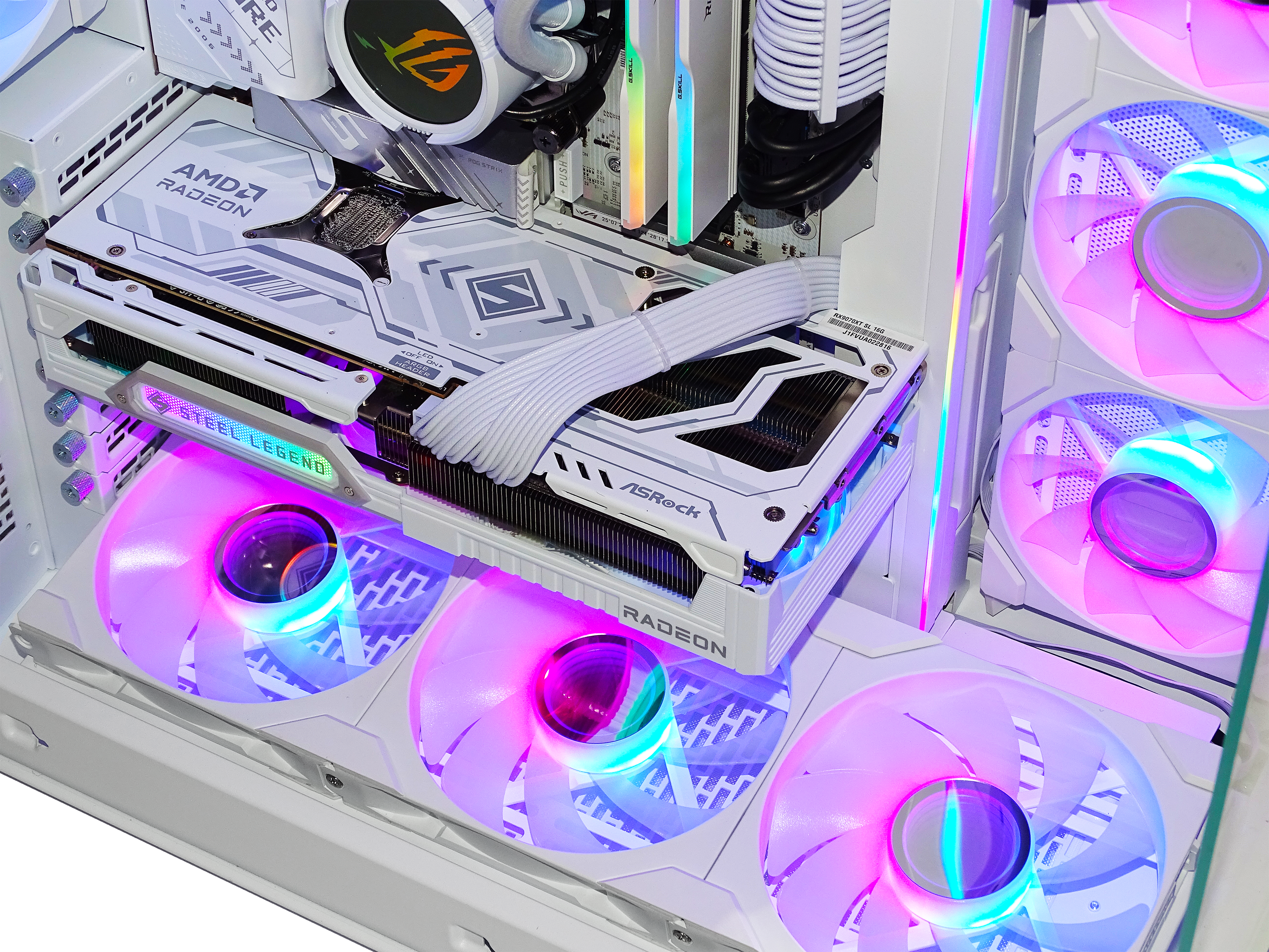 ECLIPSE Gaming PC - RTX 5070Ti + Ryzen 9800X3D + 64GB DDR5 + 4TB NVMe