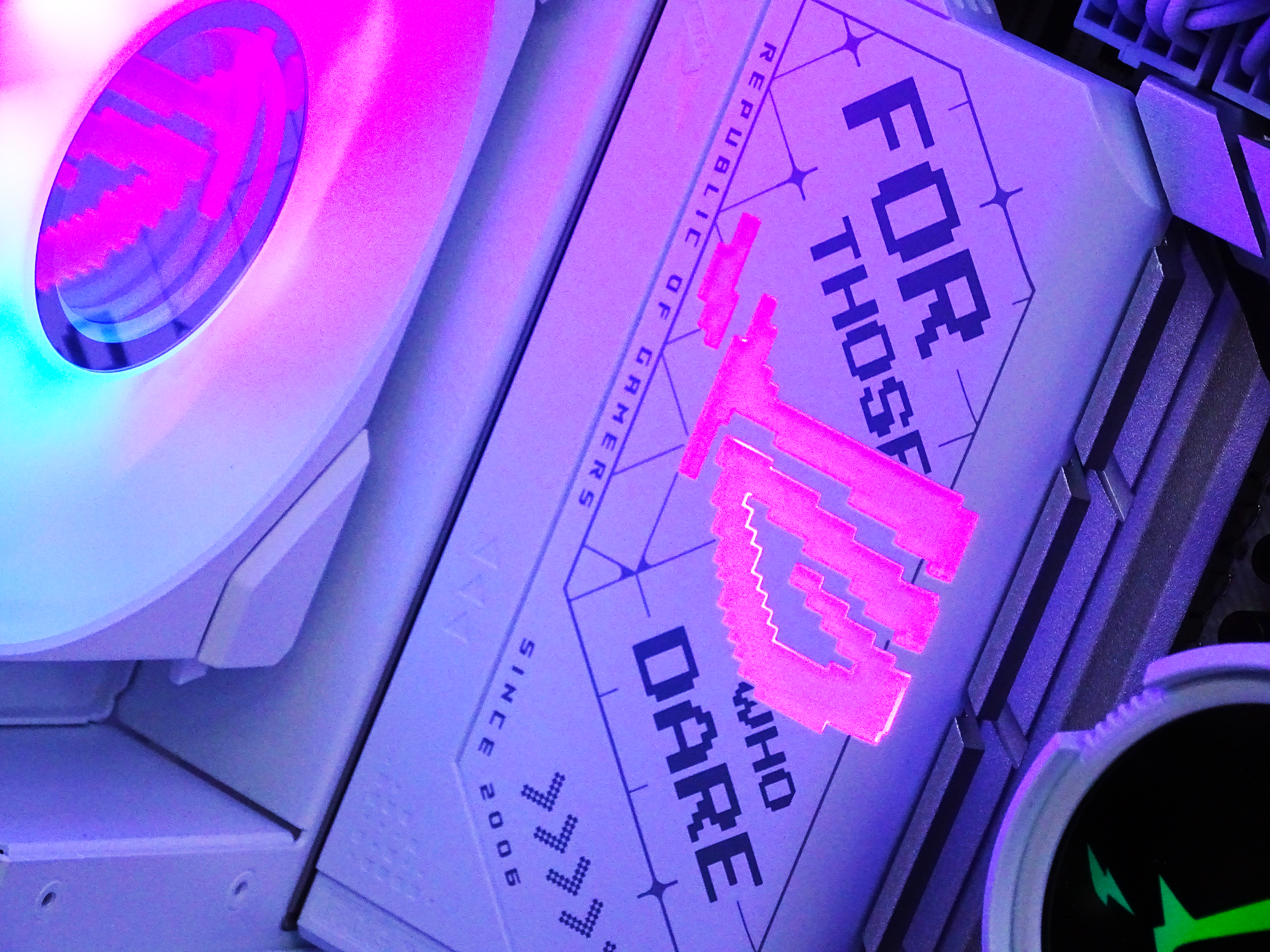 ECLIPSE Gaming PC - RTX 5070Ti + Ryzen 9800X3D + 64GB DDR5 + 4TB NVMe