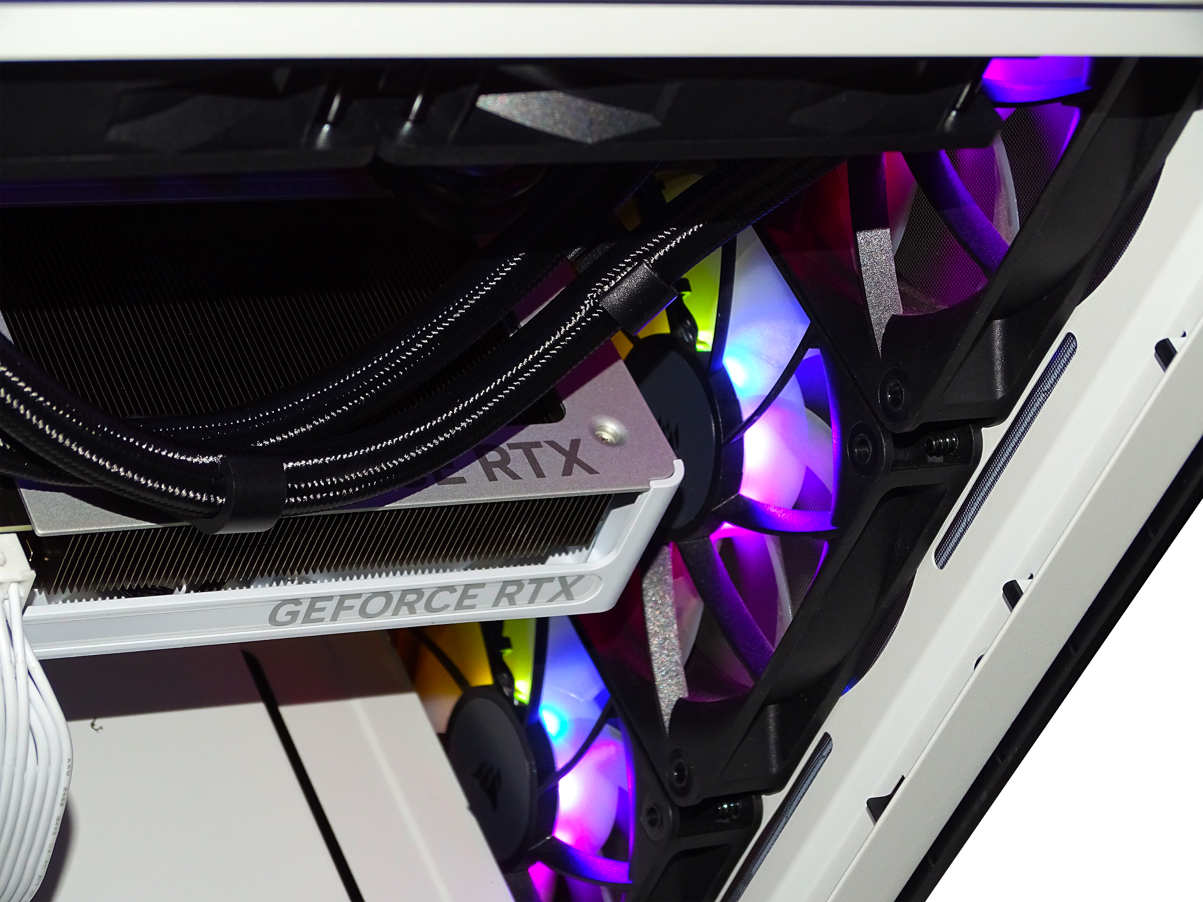 AURORA Gaming PC - RTX 5060Ti + i5 14400F + 32GB DDR4 + 2TB NVMe