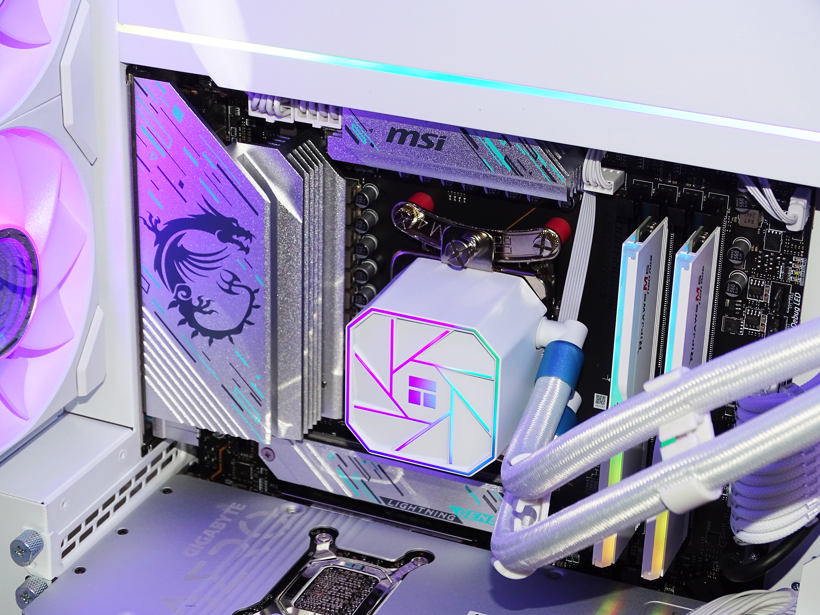 ECLIPSE Gaming PC - RTX 5070Ti + Ryzen 9800X3D + 64GB DDR5 + 4TB NVMe