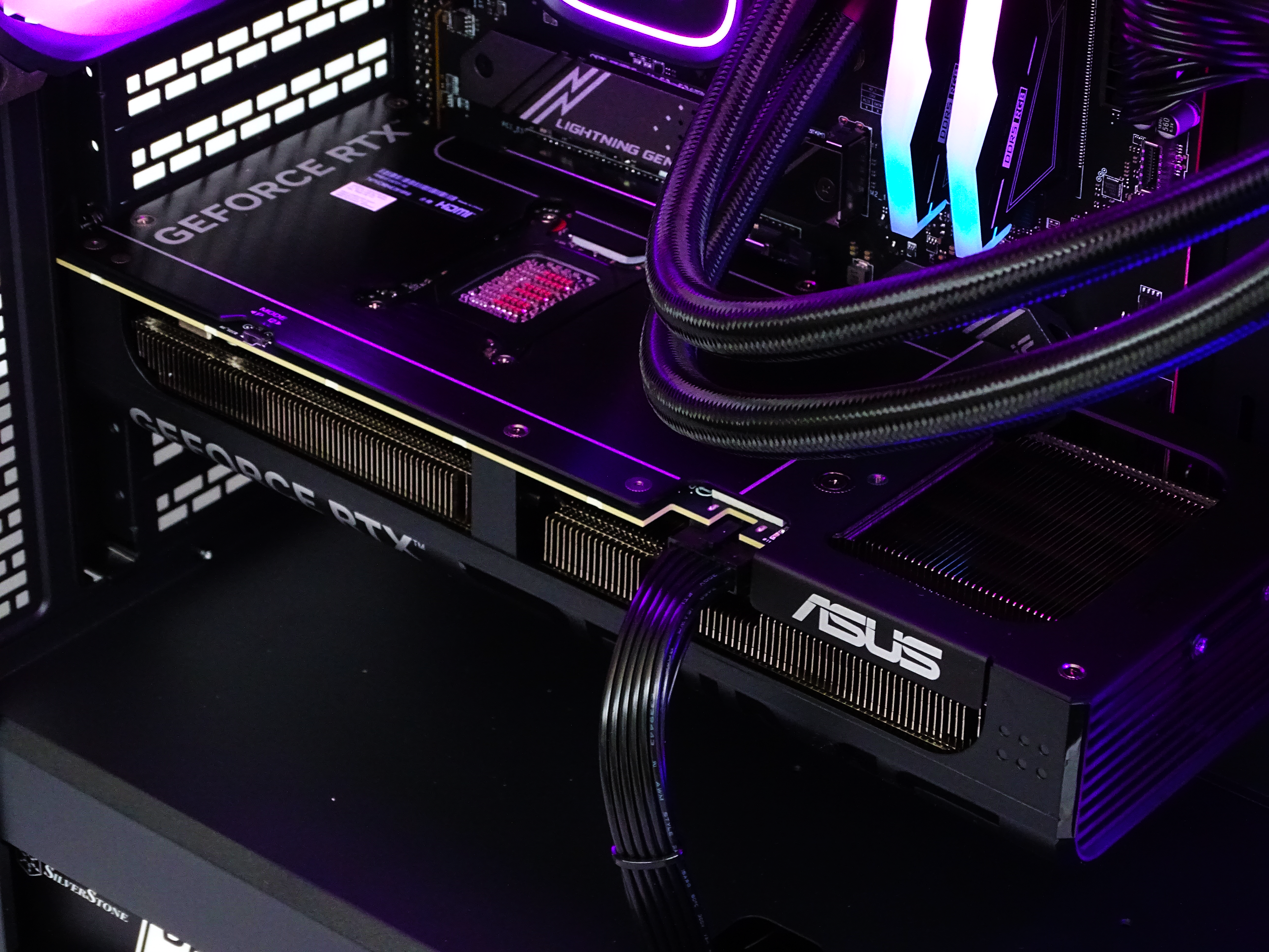 SUPERNOVA Gaming PC - RTX 5070Ti + Ryzen 9800X3D + 32GB DDR5 + 2TB NVMe