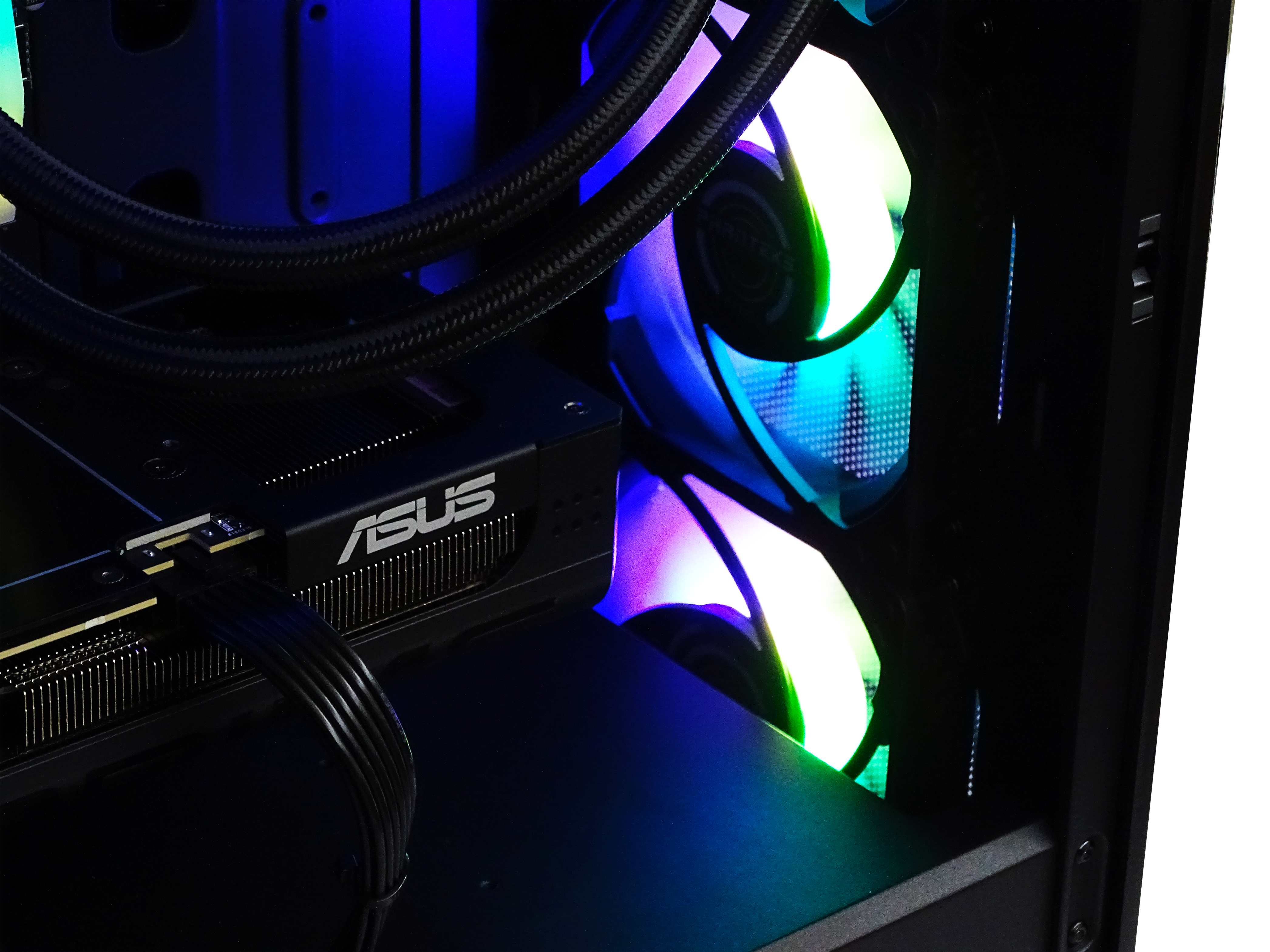 SUPERNOVA Gaming PC - RTX 5070Ti + Ryzen 9800X3D + 32GB DDR5 + 2TB NVMe
