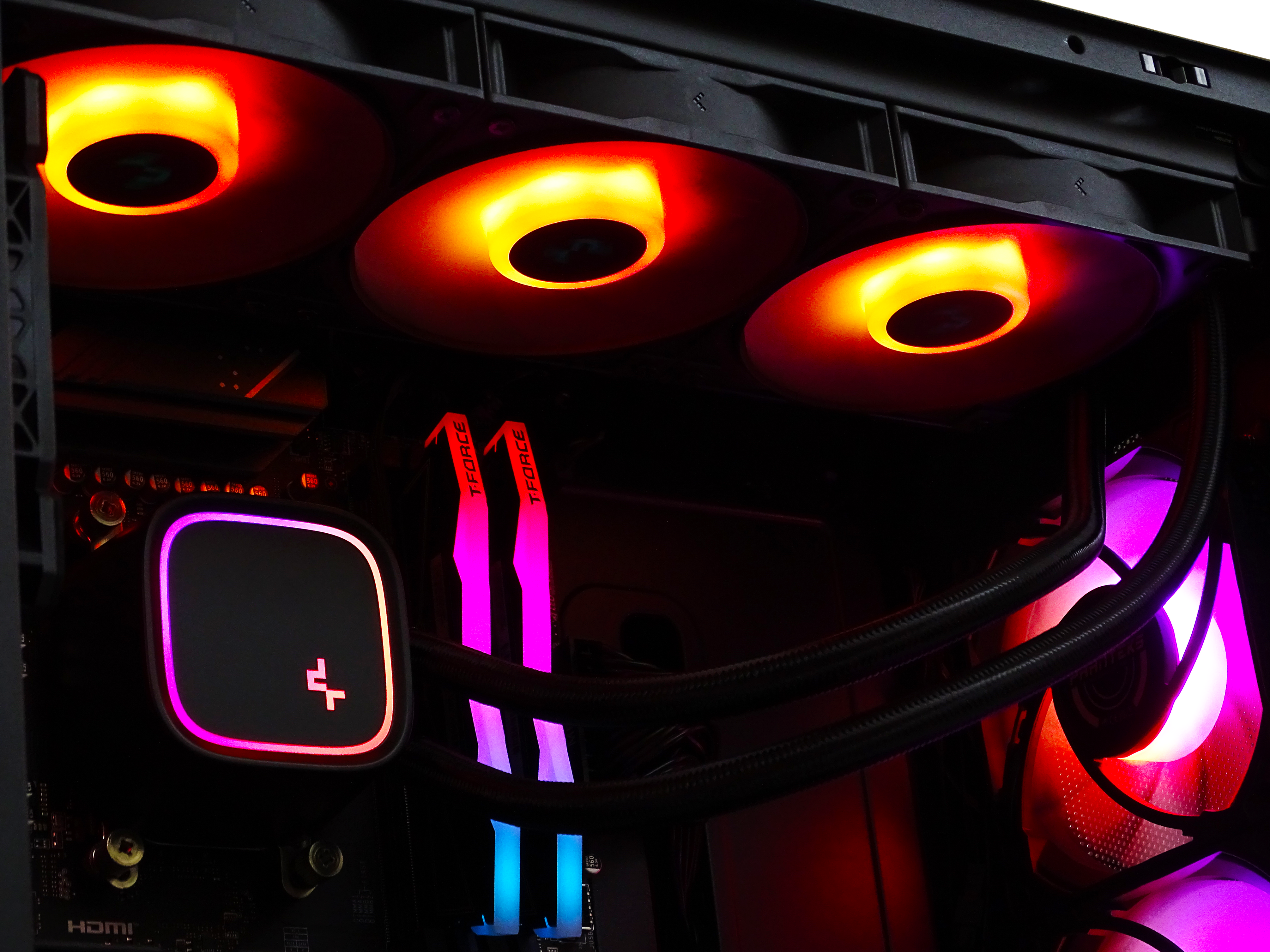 SUPERNOVA Gaming PC - RTX 5070Ti + Ryzen 9800X3D + 32GB DDR5 + 2TB NVMe