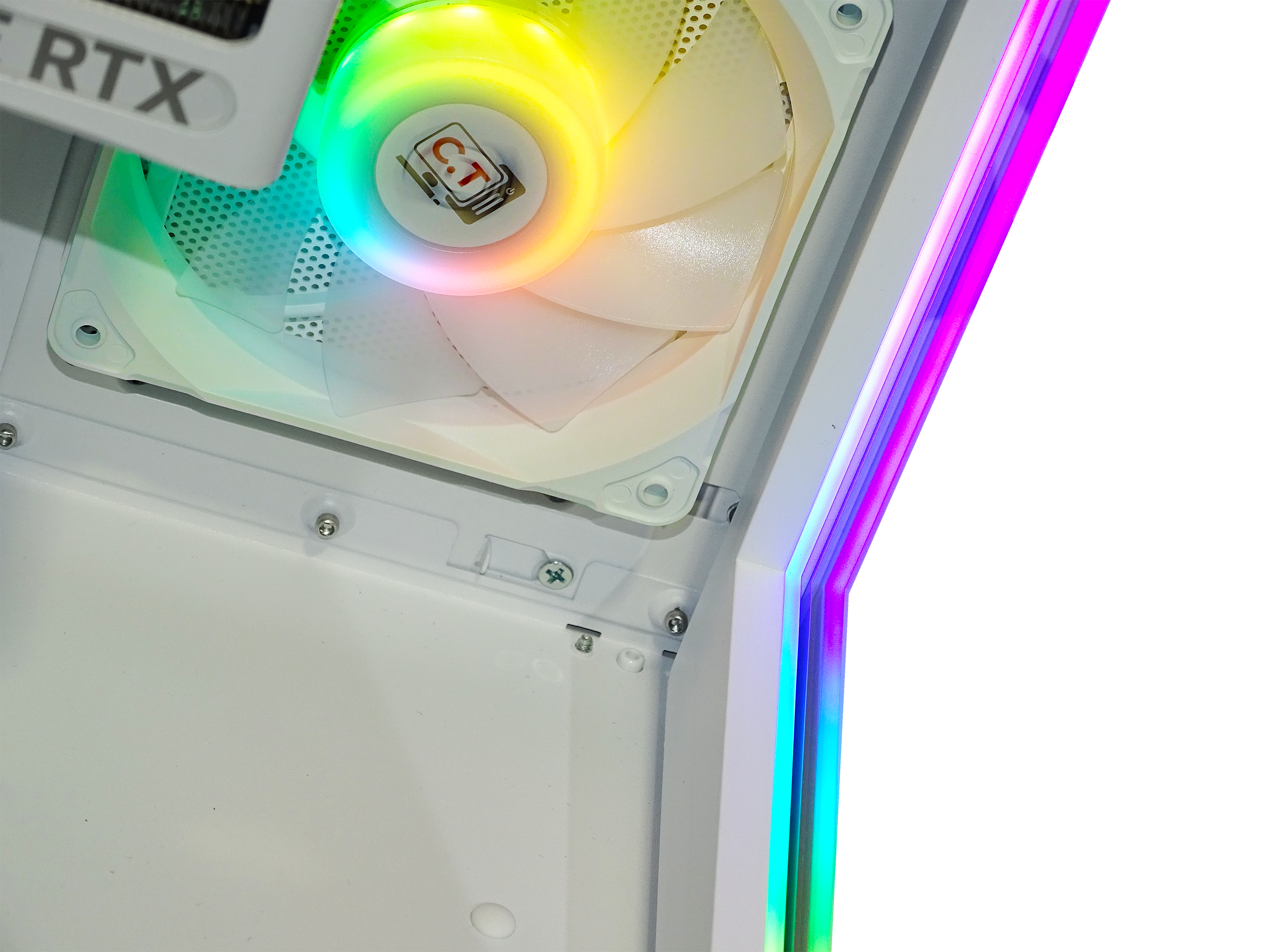 SABERTOOTH Gaming PC