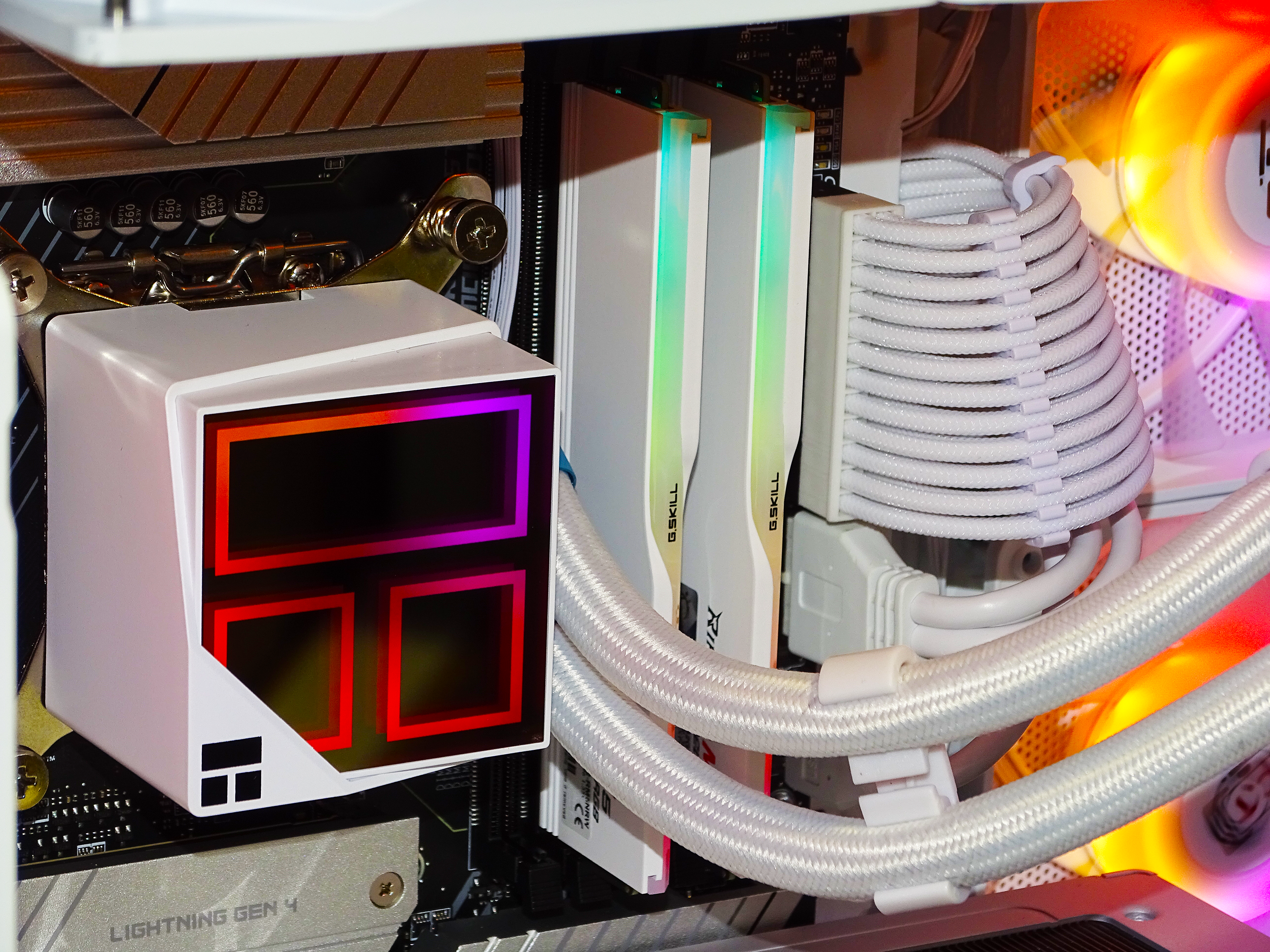 SABERTOOTH Gaming PC