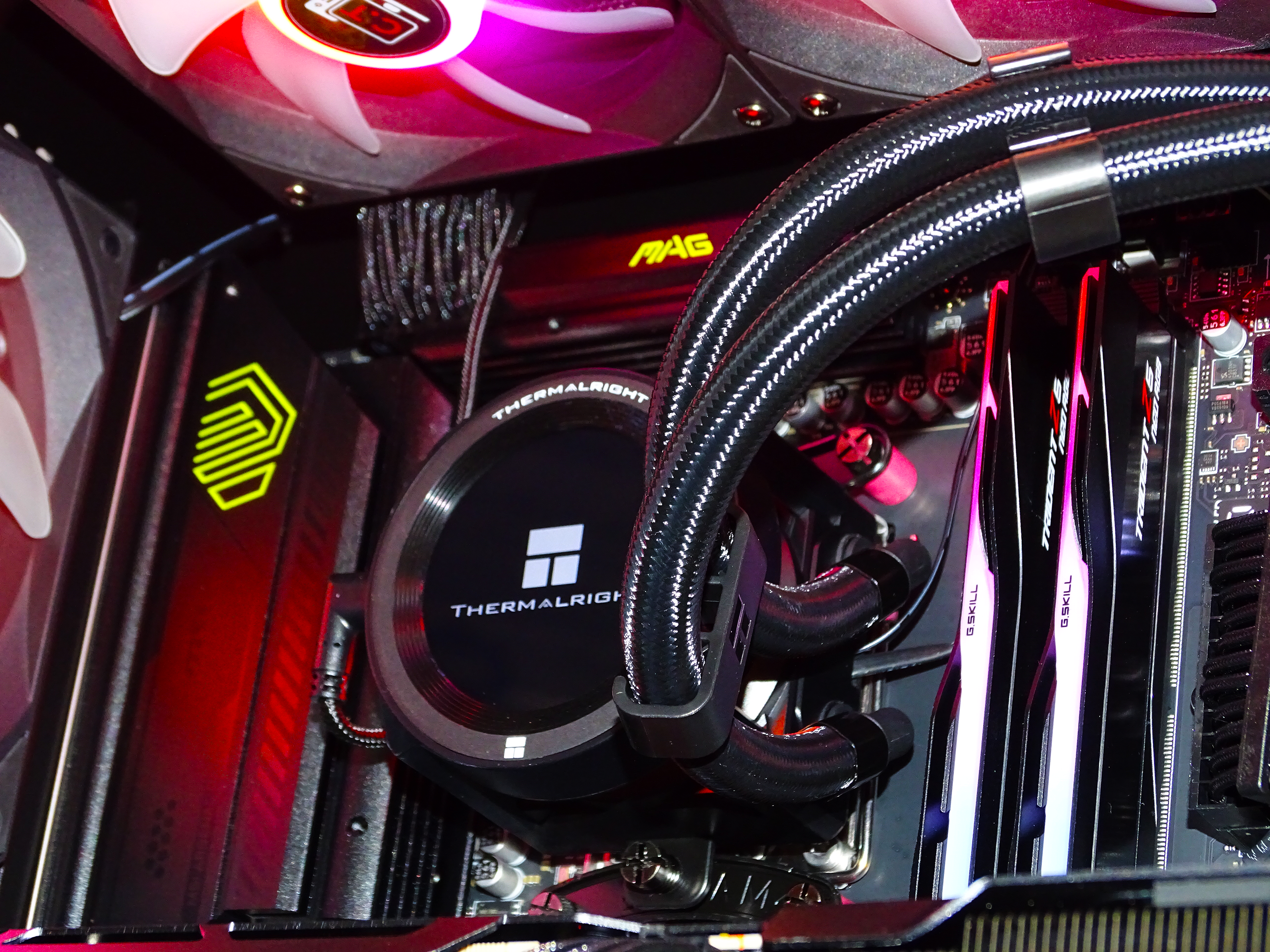 HELIOS Gaming PC