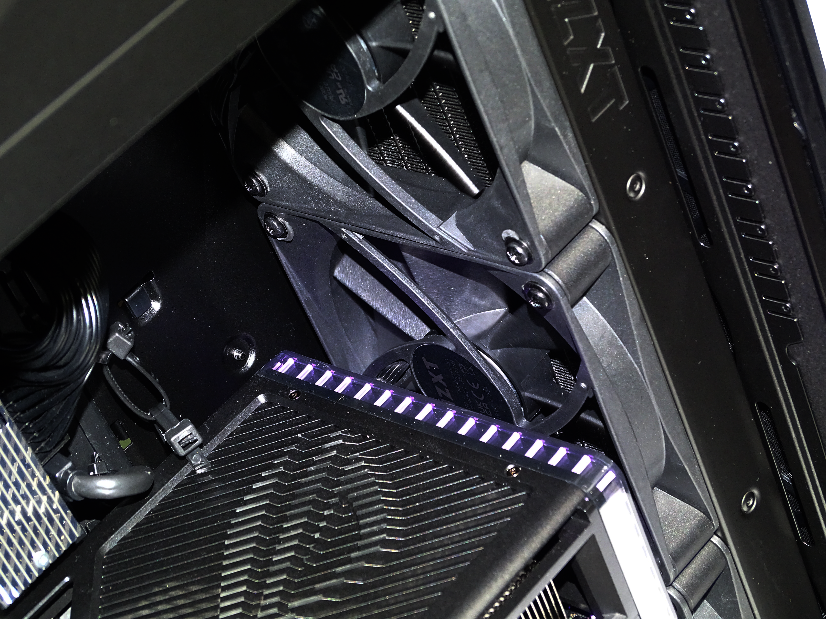 CT TITANIUM Workstation