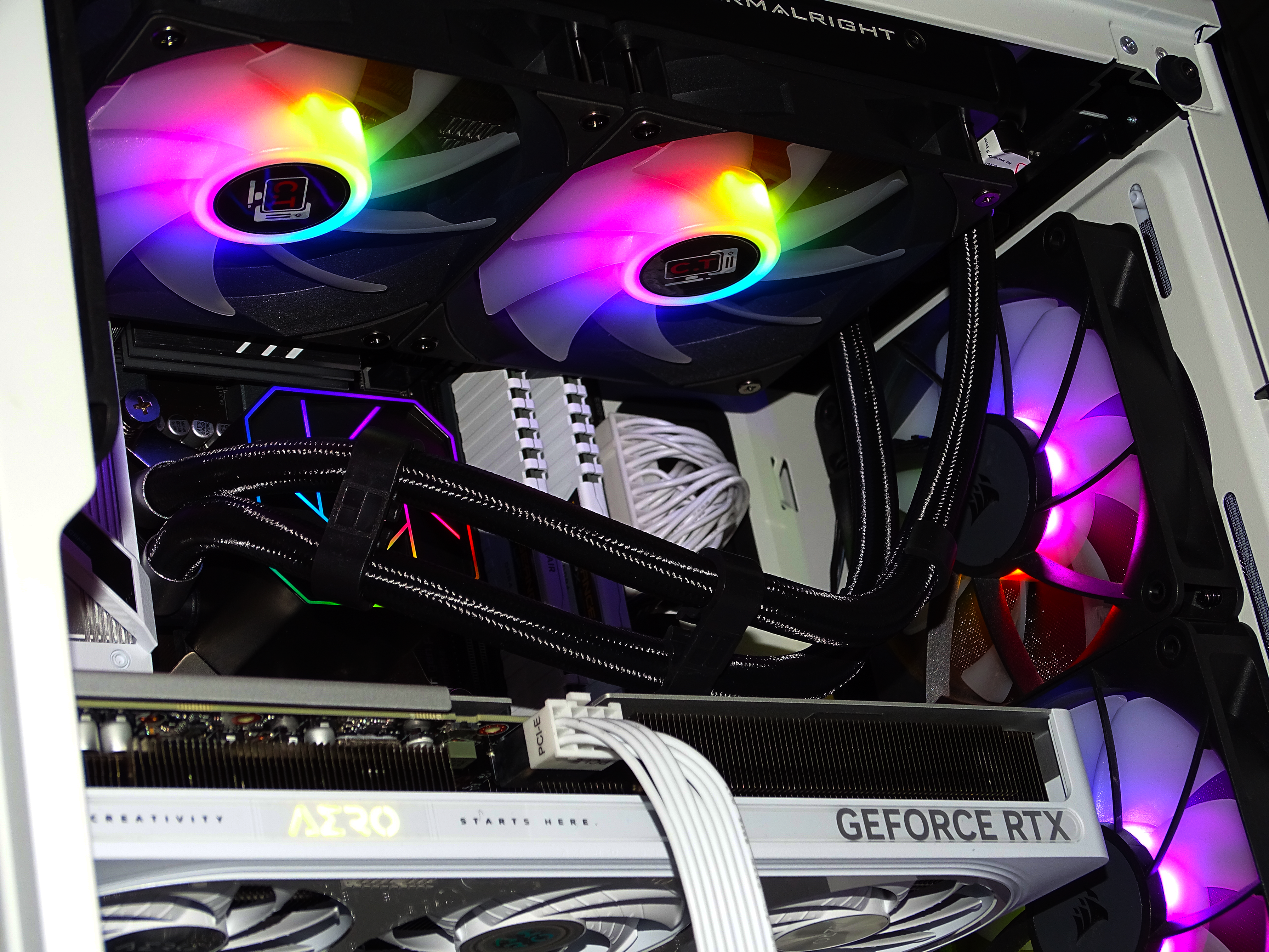 AURORA Gaming PC - RTX 5060Ti + i5 14400F + 32GB DDR4 + 2TB NVMe