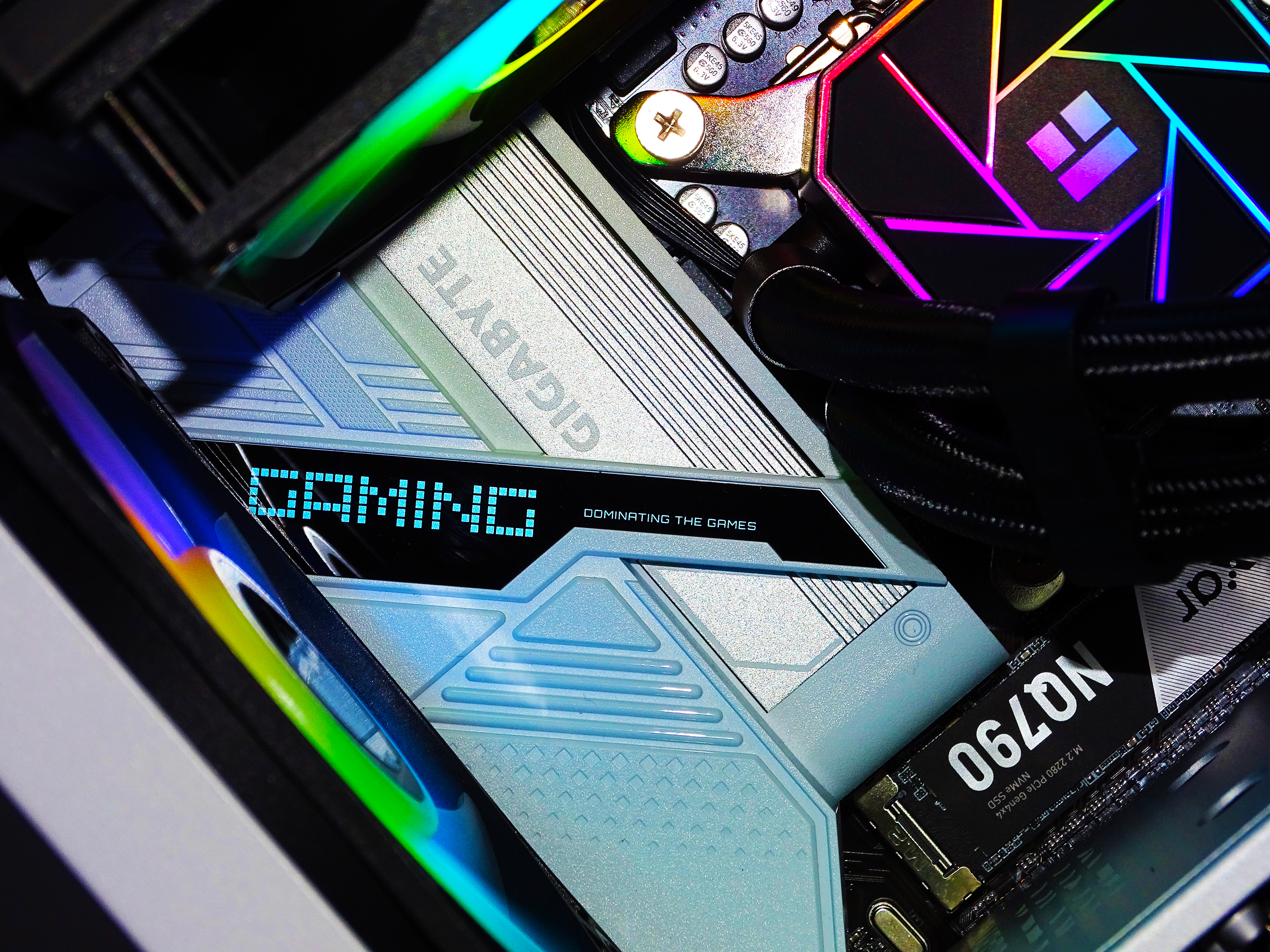 AURORA Gaming PC - RTX 5060Ti + i5 14400F + 32GB DDR4 + 2TB NVMe