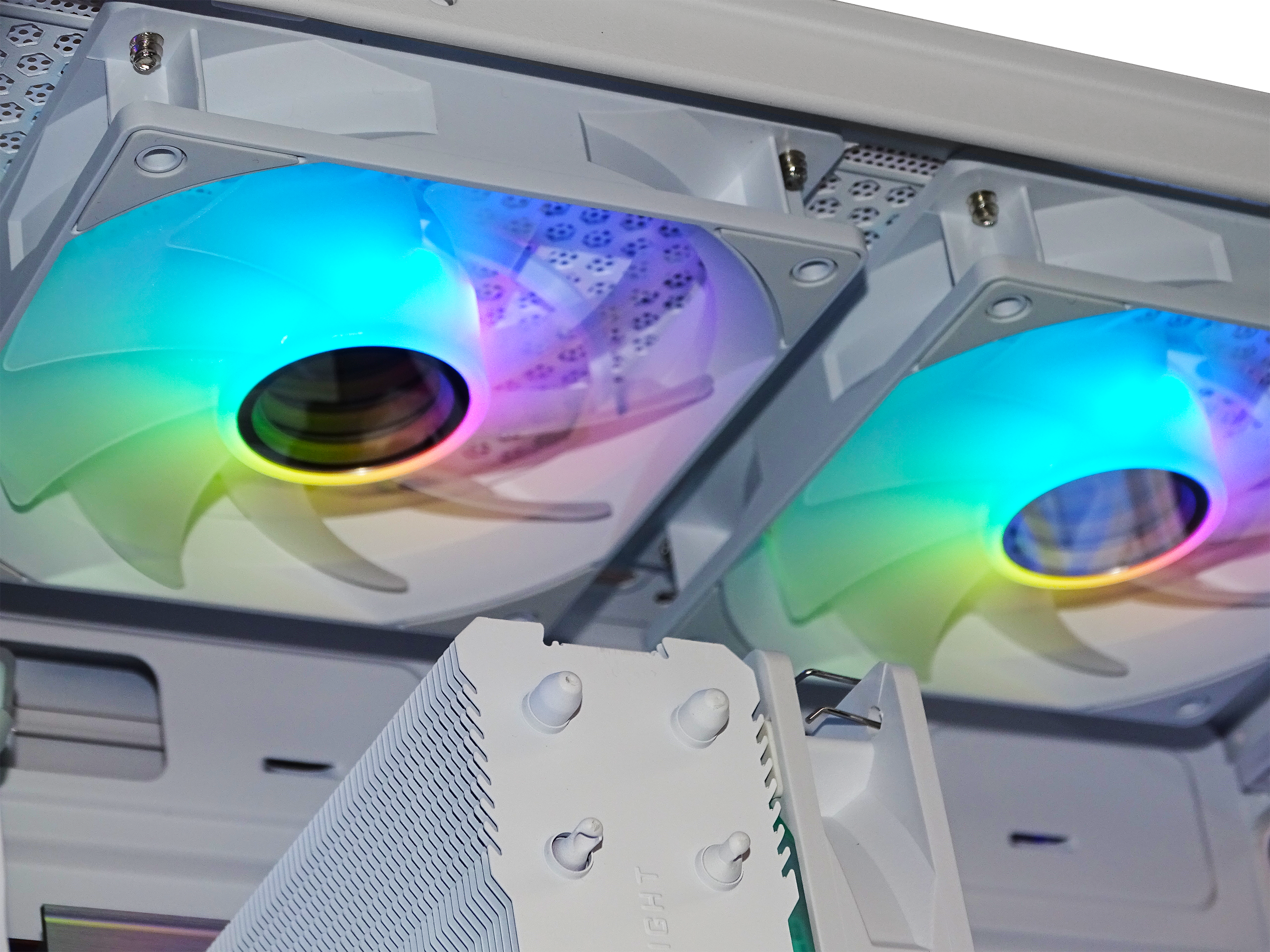 SONIC Gaming PC - RTX 5060 + i5 14400F + 32GB DDR4 + 2TB NVMe