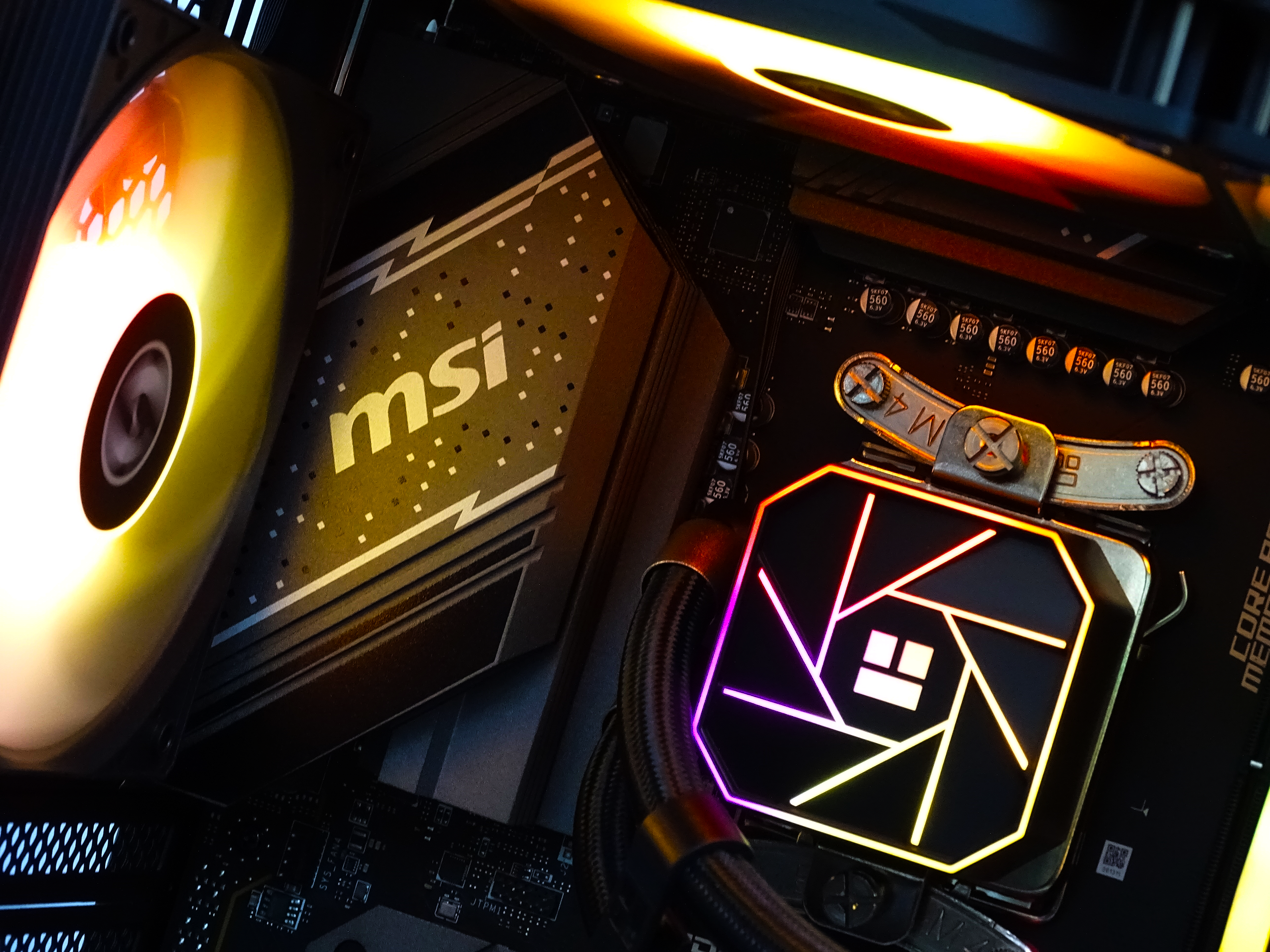 SPECTRE Gaming PC - RX 9070 XT + Ryzen 9700X + 32GB DDR5 + 1TB NVMe + 2TB HDD