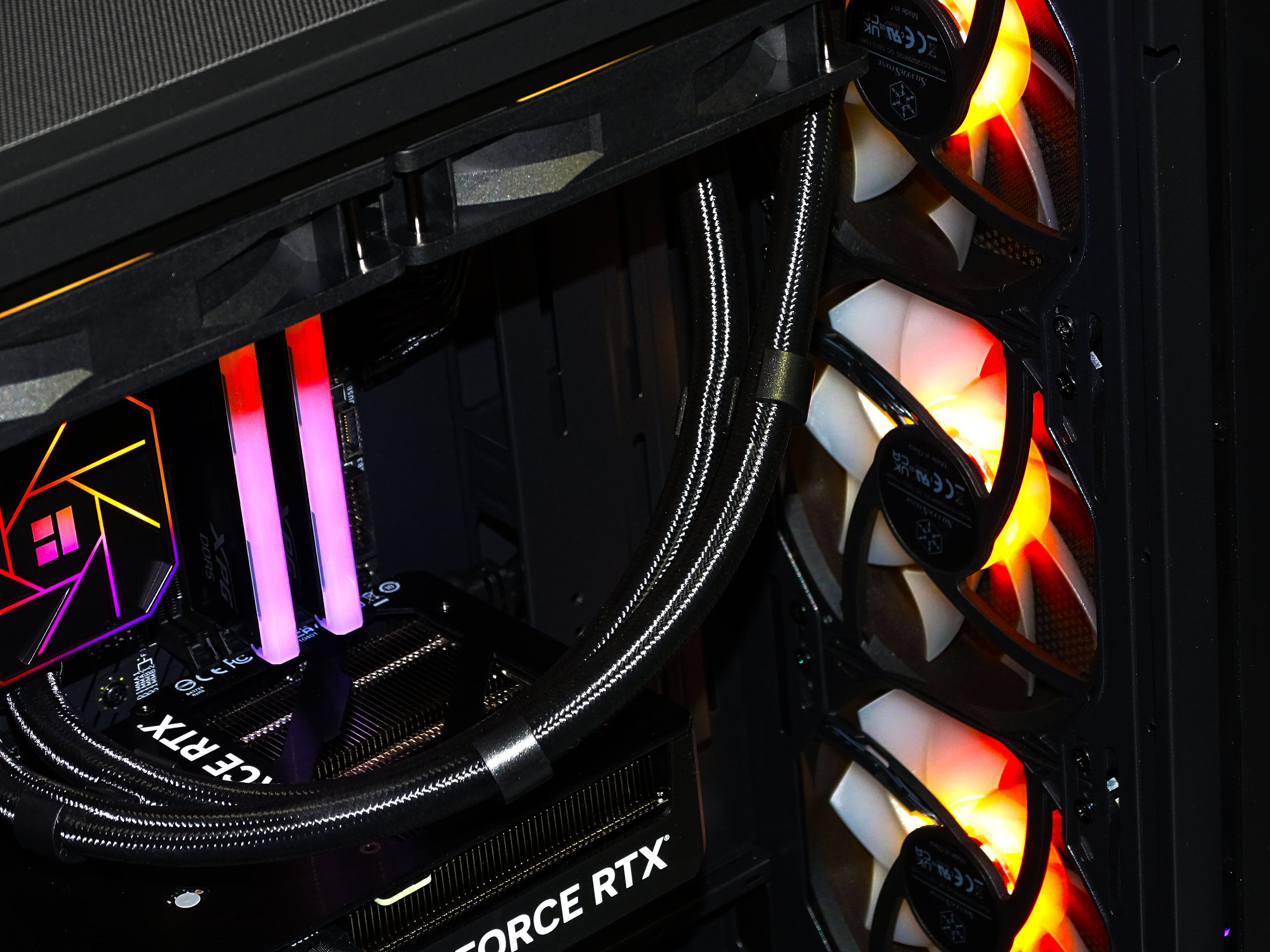 OMEGA Gaming PC - RTX 4070 SUPER + i7 14700F + 32GB DDR5 + 2TB NVMe