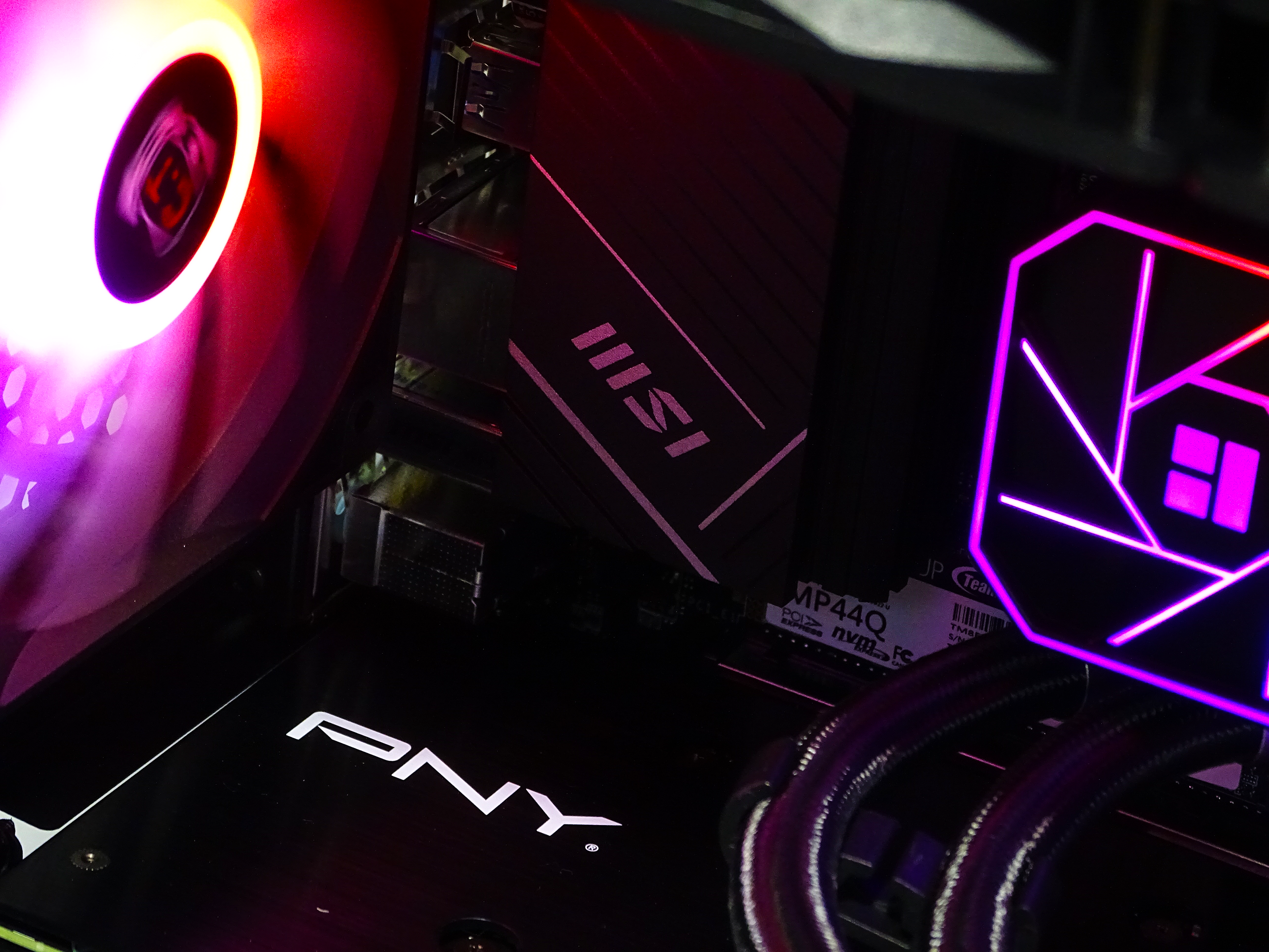 OMEGA Gaming PC - RTX 4070 SUPER + i7 14700F + 32GB DDR5 + 2TB NVMe