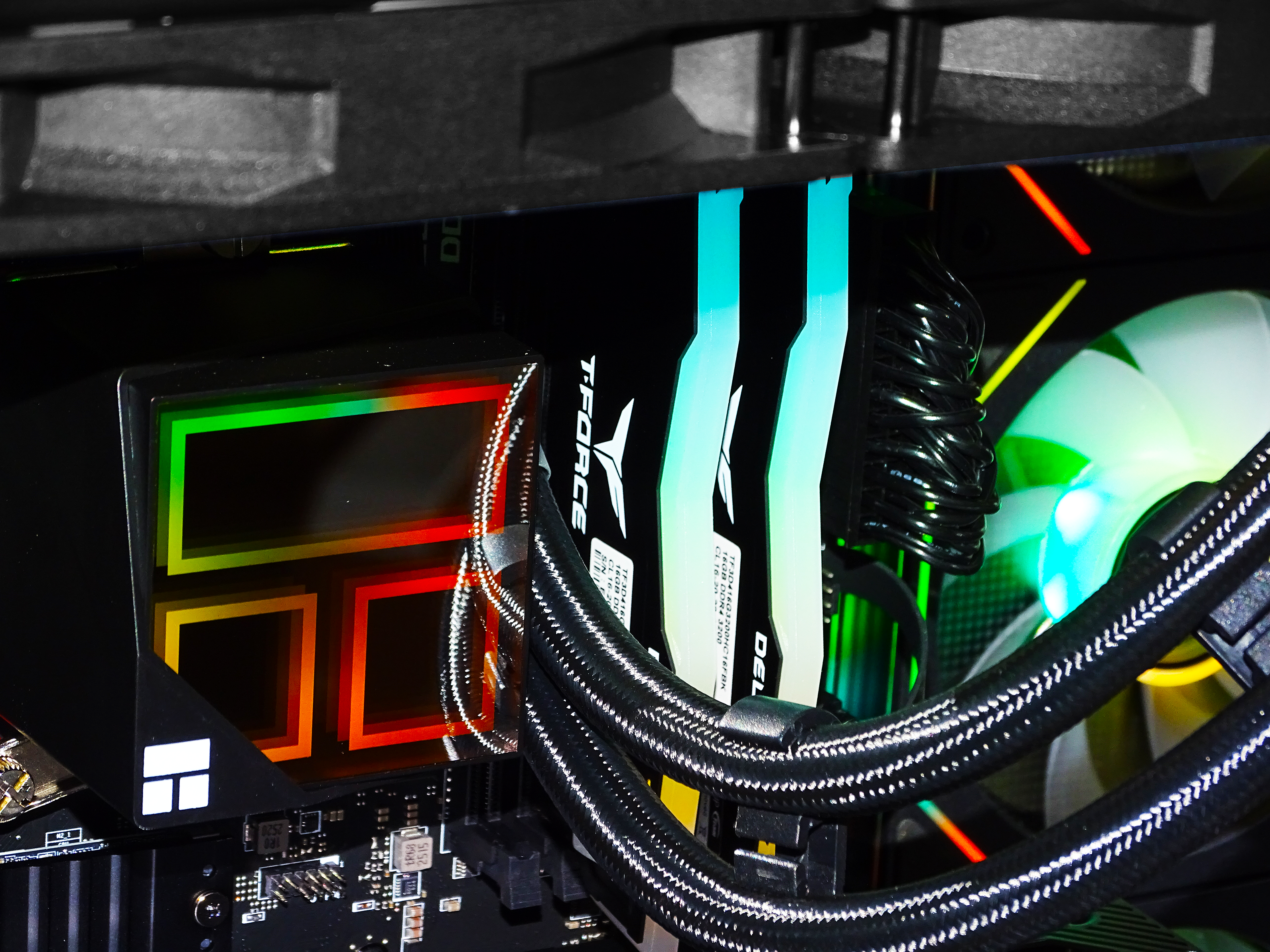 ICEBREAKER Gaming PC - RX 9070 + Ryzen 7 5700X + 32GB DDR4 + 2TB NVMe