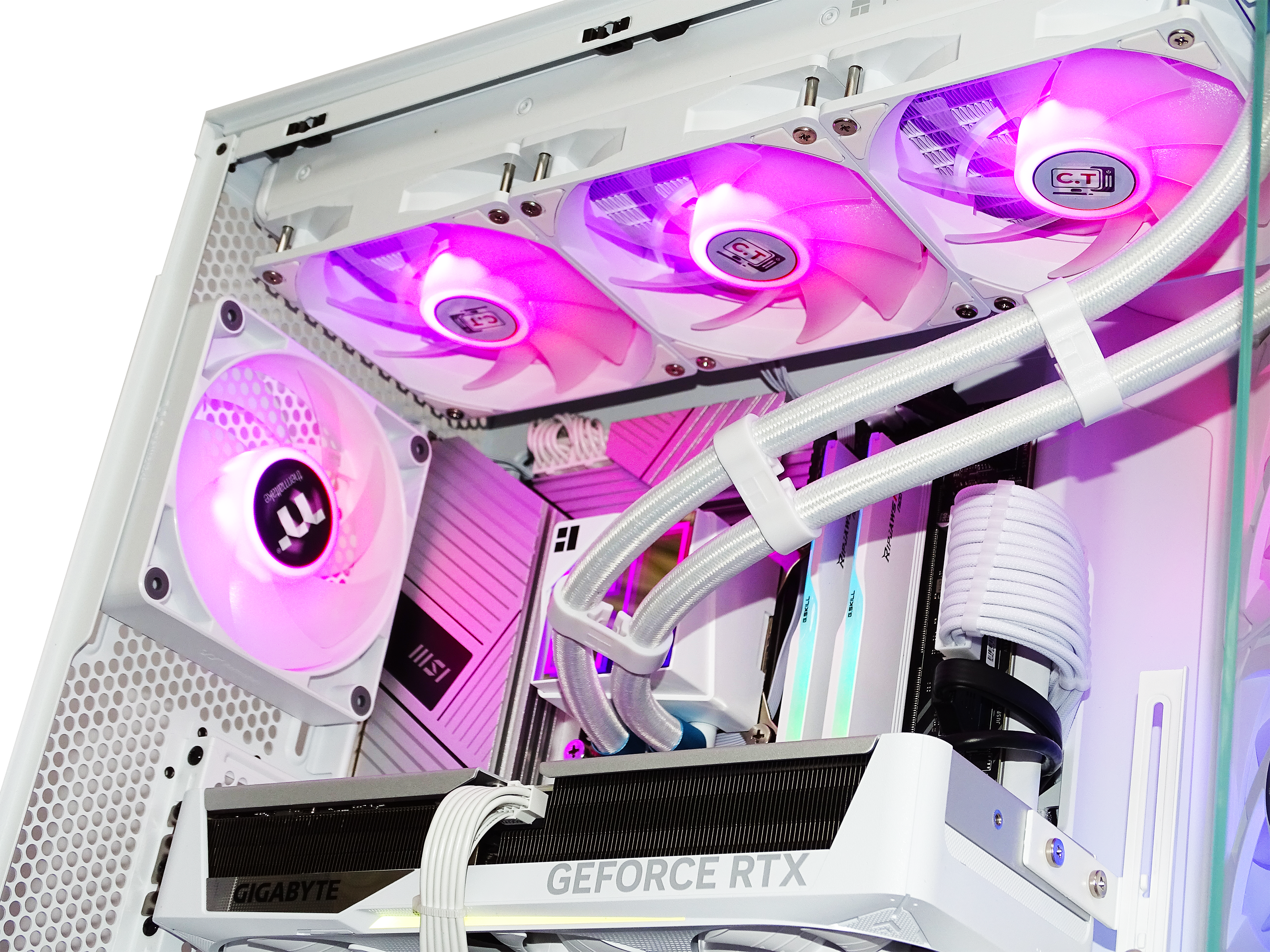 FROSTBITE Gaming PC