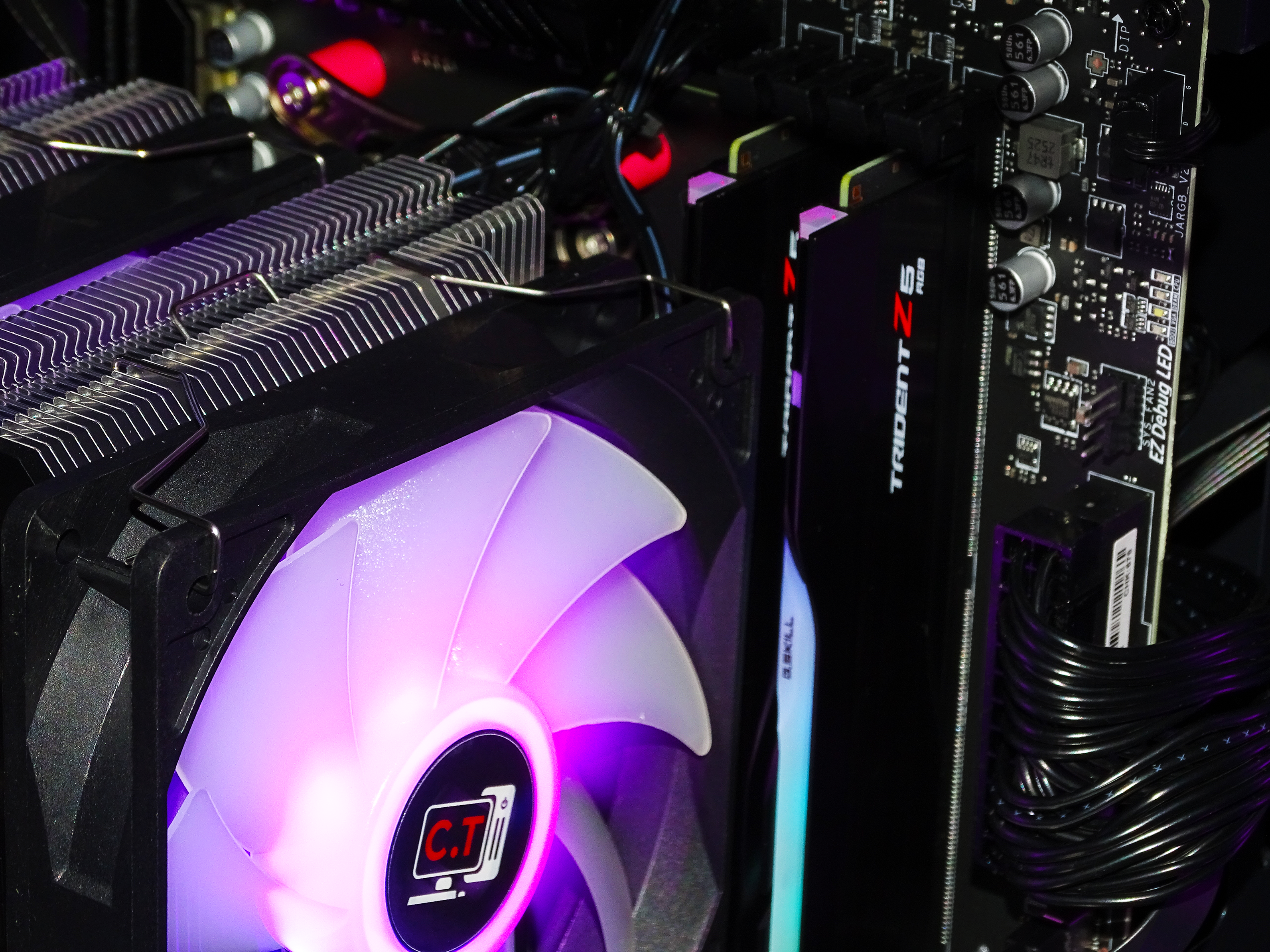 AVALANCHE Gaming PC
