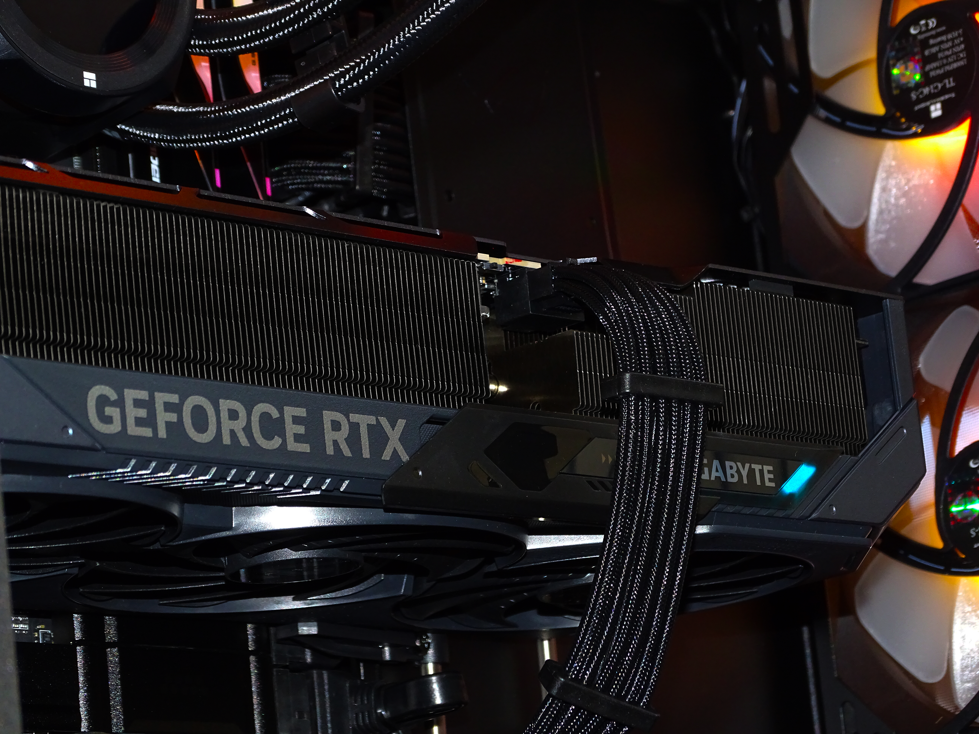 HELIOS Gaming PC