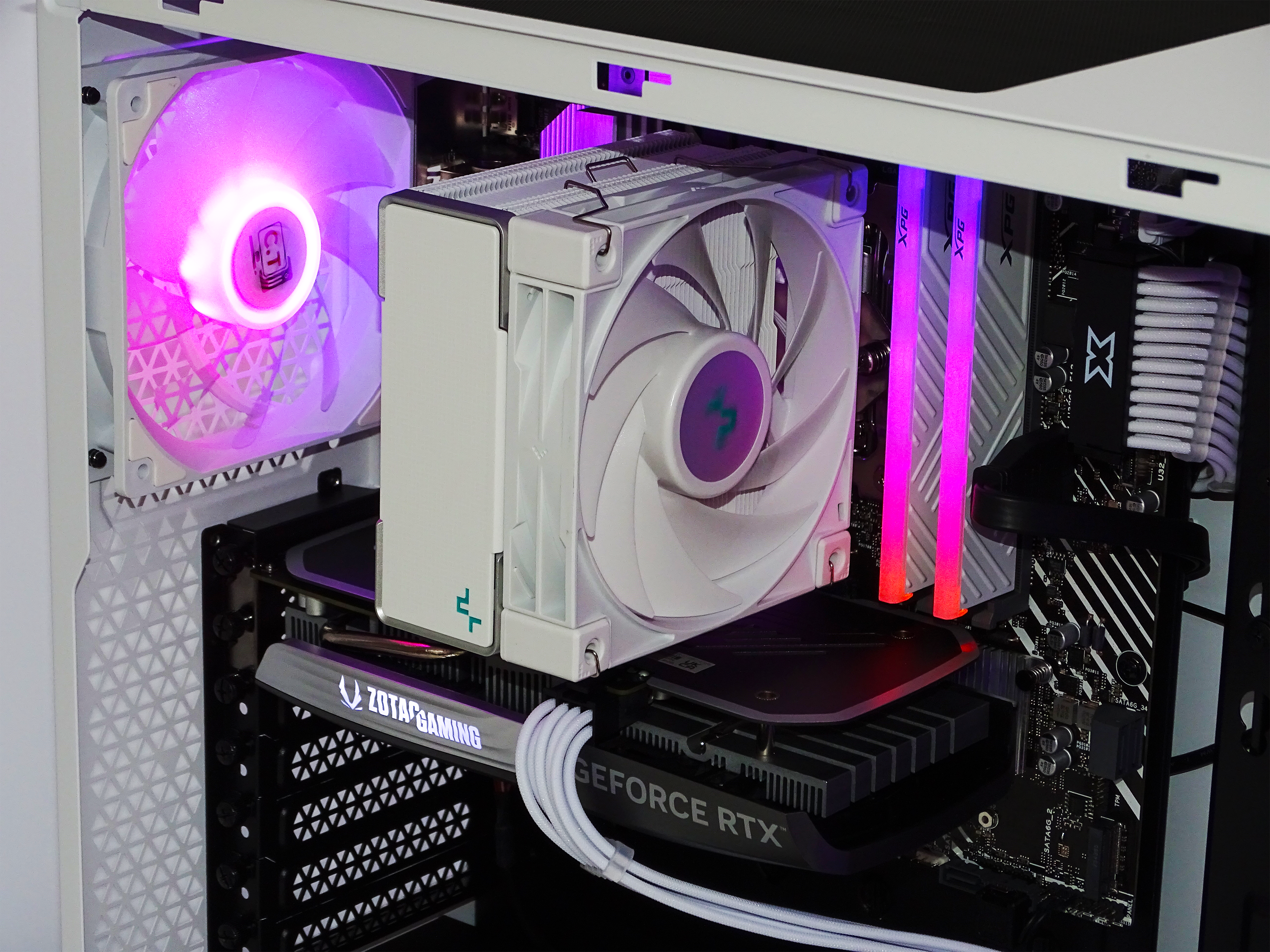 FROSTED Gaming PC - RTX 4060 + i5 12400F + 32GB DDR4 + 1TB NVMe + 2TB HDD